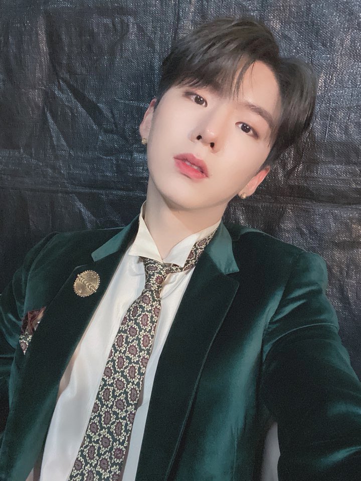 OfficialMONSTAX's tweet photo. [#기현] 몬베베들 가요대제전때도 잘부탁해요!!!! https://t.co/O6dPHPjTrY