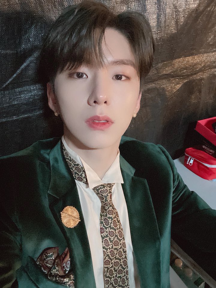 OfficialMONSTAX's tweet photo. [#기현] 하트하트 https://t.co/ZrxkZKNcXh