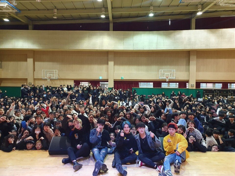 thestan_my's tweet photo. -CONT-

⭐️middle school festival behind⭐️

Our new Thestan welcome to dustinworld and congratulation to be our new Thestan!! we all love our lovely Thestan so let's go together!
.
#dustin #더스틴 #김윤 #화니 #승한 #JJ #Bel #시우 #다온 #세곡중 #사랑해 #더스텐 #lpa엔터테인먼트 #D-8 https://t.co/Ek1jB1ZyuN