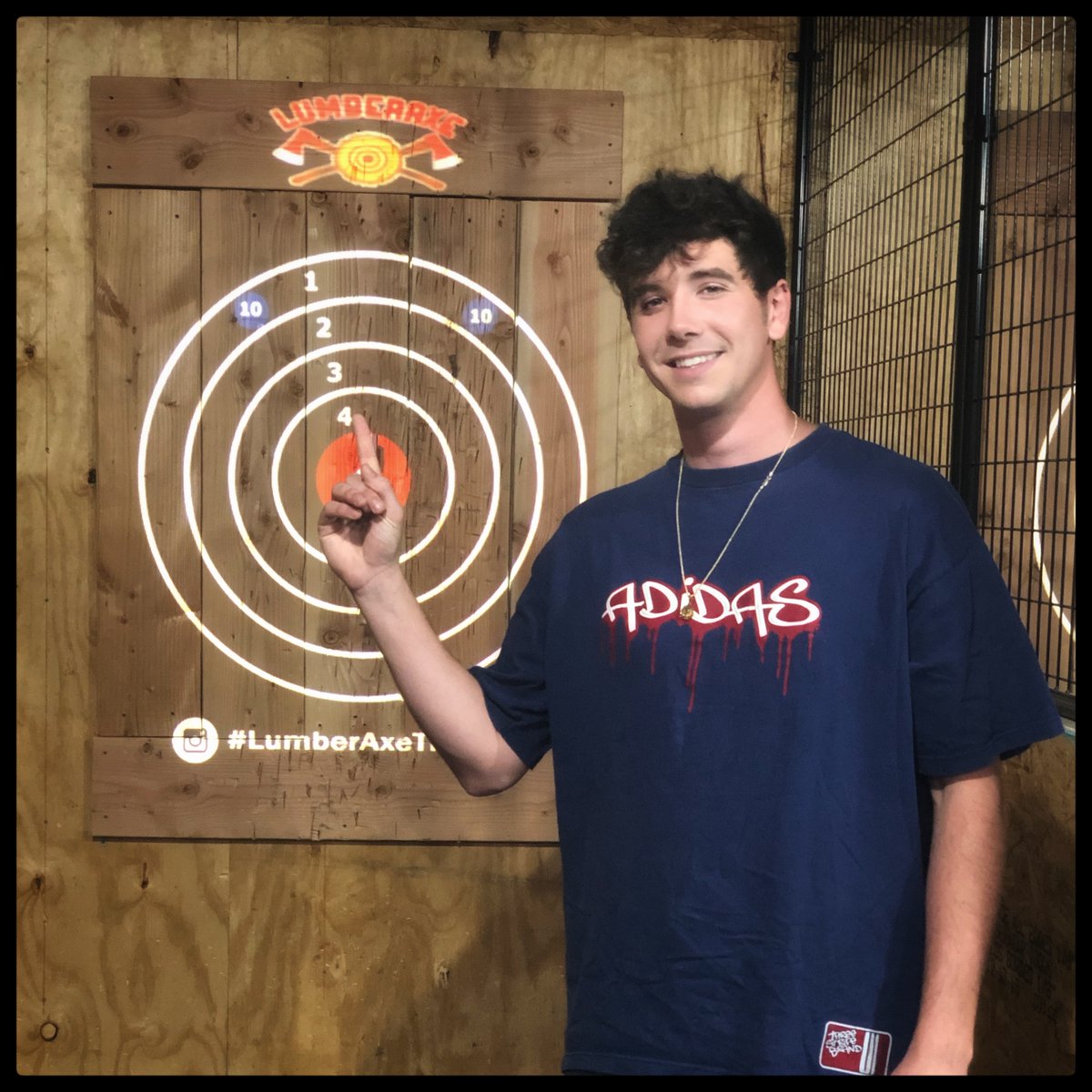 AndyAlligators's tweet photo. Every Sunday is #SundayFunday at Andy's LumberAxe! Come in today and enjoy a 75 minute experience for just $19.99 per person! https://t.co/JXquqh2EVJ