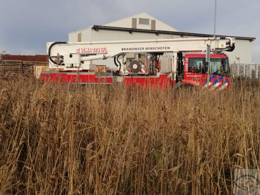 Brandweer rukt uit voor keet in brand Winschoten..Lees verder op onze site..