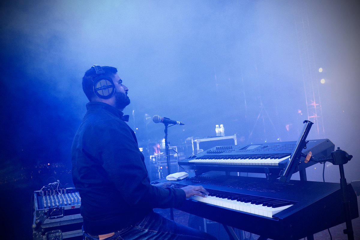 salim_merchant's tweet photo. Some more from last night in Jamnagar! One of our Big ones in 2019 https://t.co/gYxOOU0SEi