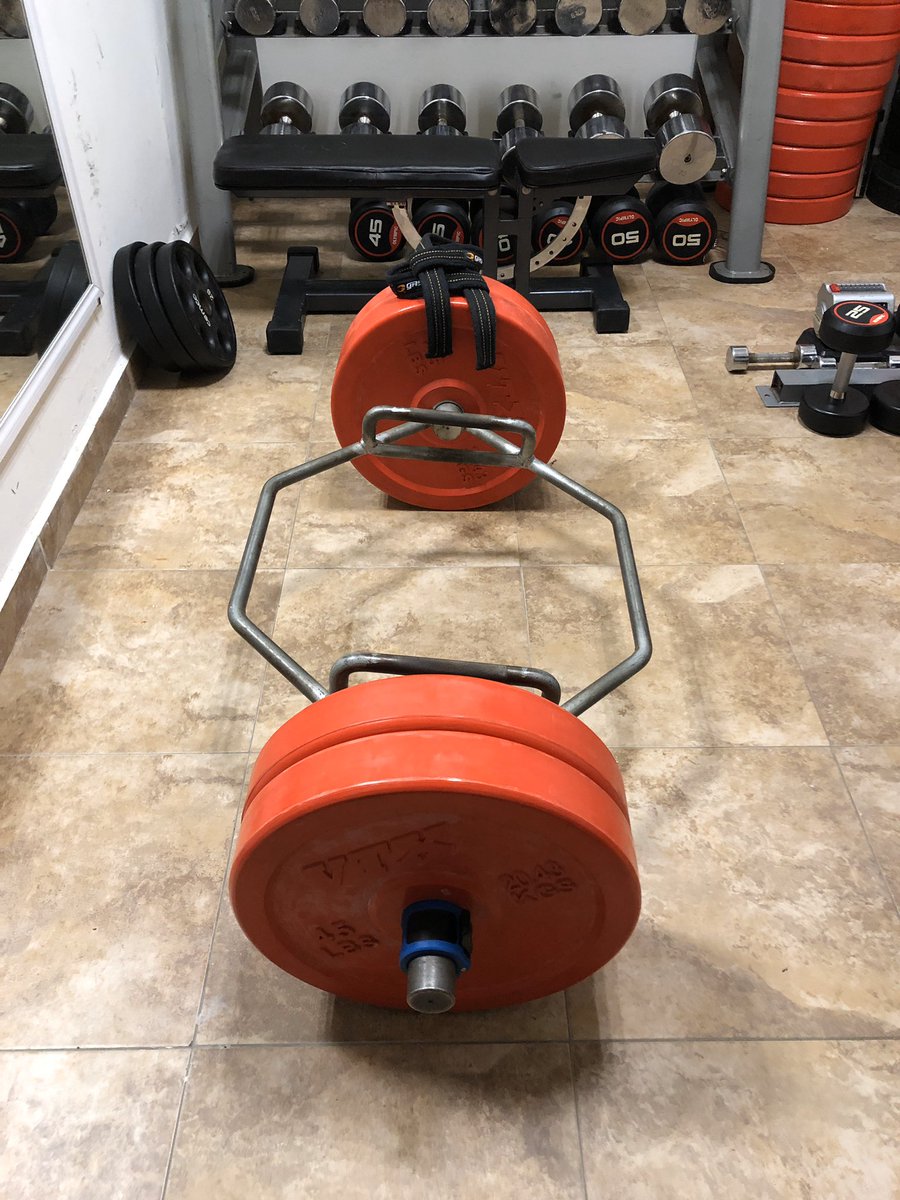 albertosevilla's tweet photo. Uno de los mejores accesorios qué hay para entrenar fuerza #barrahexagonal https://t.co/AkGdVOvYxr