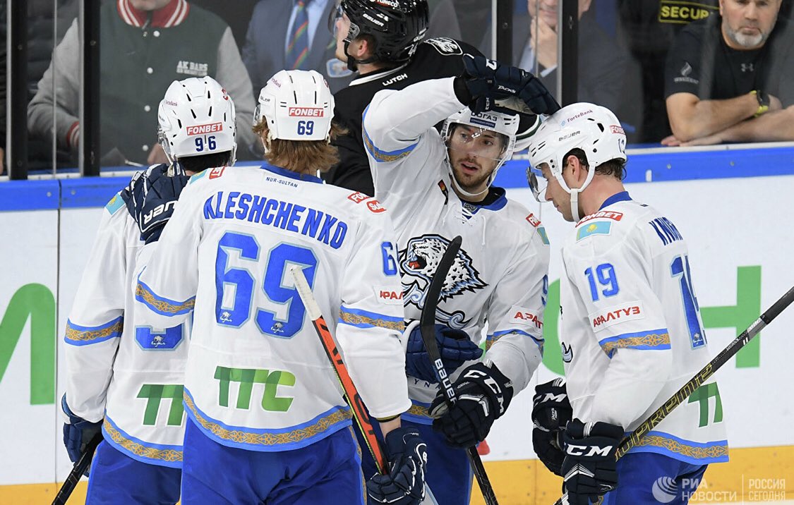 Новости кхл на спортс ру. Матчи КХЛ. КХЛ кто выигрывает Металлург или Барыс. Кто выигрывает АК Барс Барыс. Кто из действующих игроков «Барыса» выступал за «Авангард»?.