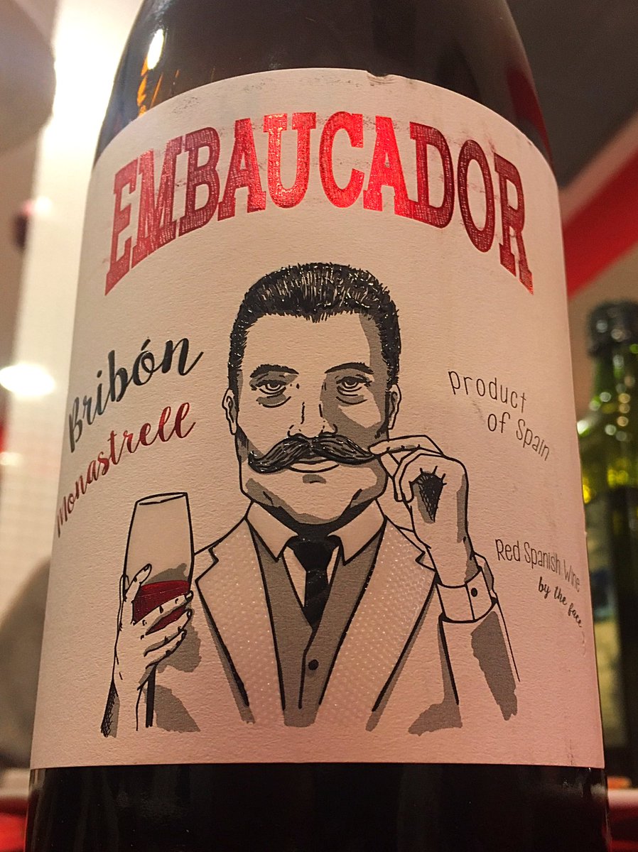 Pues nada. Seguimos.
#Embaucador #Bribón