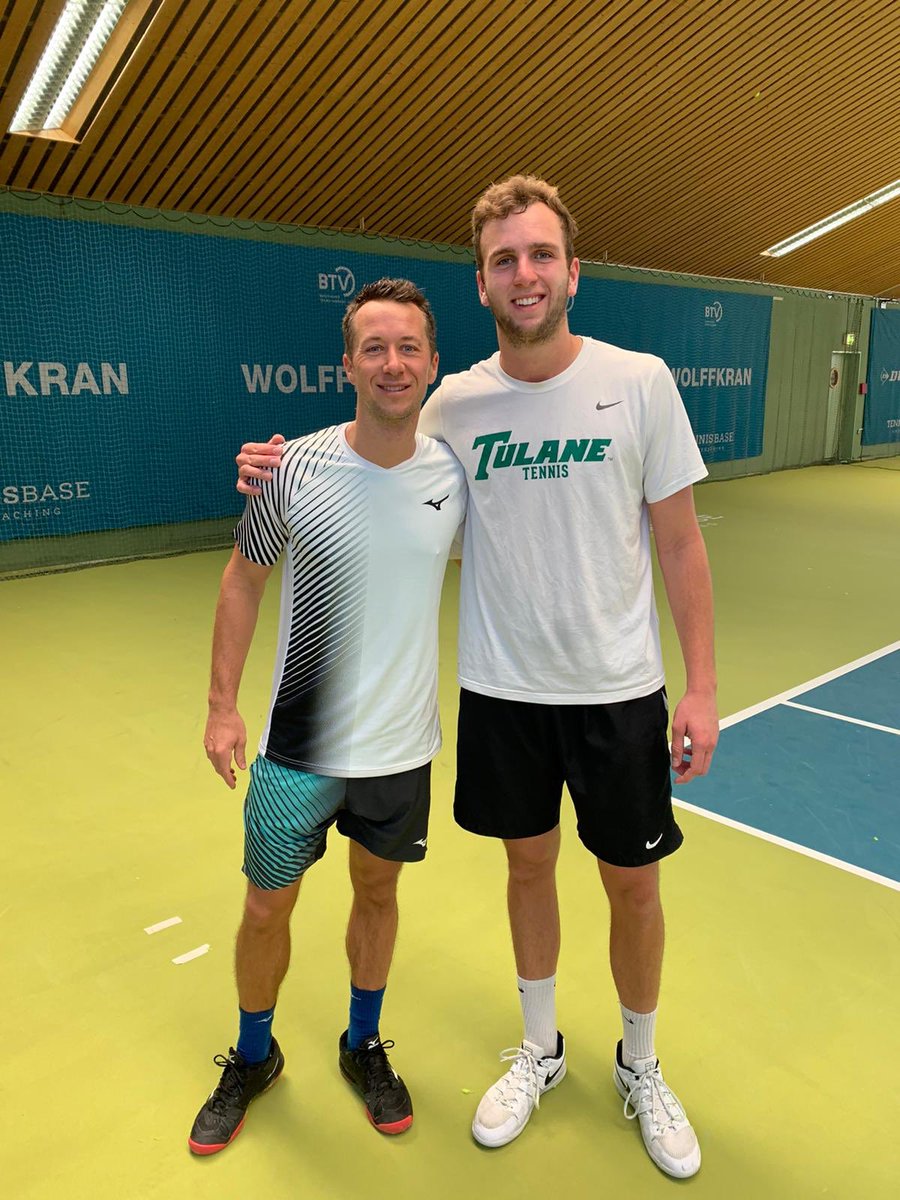 TulaneMTennis's tweet photo. @timruetzel having great training day back home with @Kohlscribbler https://t.co/IL1omSZuJk