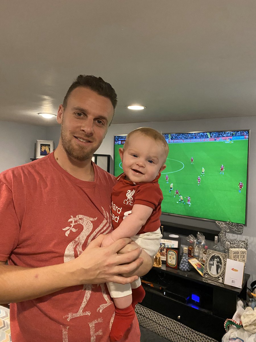 Bserg4's tweet photo. #MyPLMorning https://t.co/42EZBNIJWW