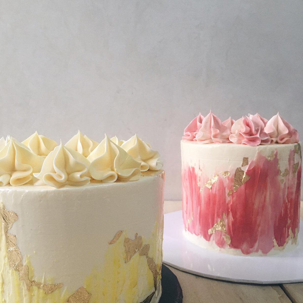 FolksCake's tweet photo. Last weekend of the decade. 
.
.
.
#CakeFolks #Strawberry #Vanilla #Buttercream #Smooth #SriLanka #lka https://t.co/ScLQPTgCKQ