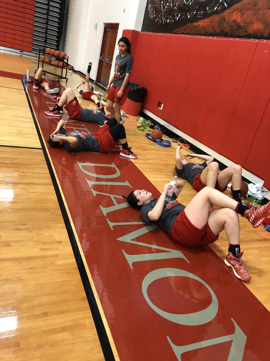 DBack_GHoops's tweet photo. First day of practice after Christmas Break—survived and not one 🗑 had to be used. Champions working hard. #NotStaged #LotsOfSweat #WeDidIt #PlayingForWe #DistrictGoals https://t.co/lFiv02x8RQ