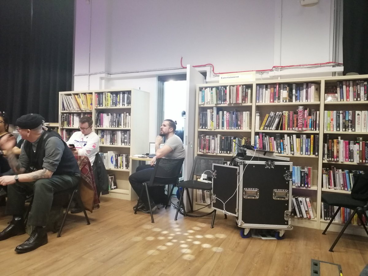 Thais_Celine's tweet photo. En place #Show49 dans une bibliothèque ^^
@ProWresSOUL #Soul8 https://t.co/fK1KvOQS2f