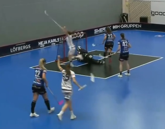 Highlights: Se alla målen när Dalen tog sin första bortaseger för säsongen mot Karlstad bit.ly/2MGXA8O #innebandy #floorball