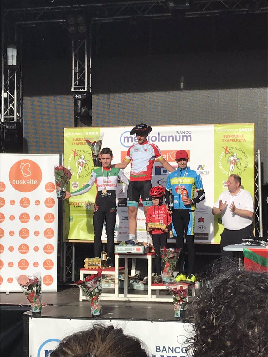 #CxLezama Euskadiko Tx.
🥇Gorka Izagirre
🥈Xabier Murias
🥉<a href="/aitorhernandez/">Aitor Hernandez</a>