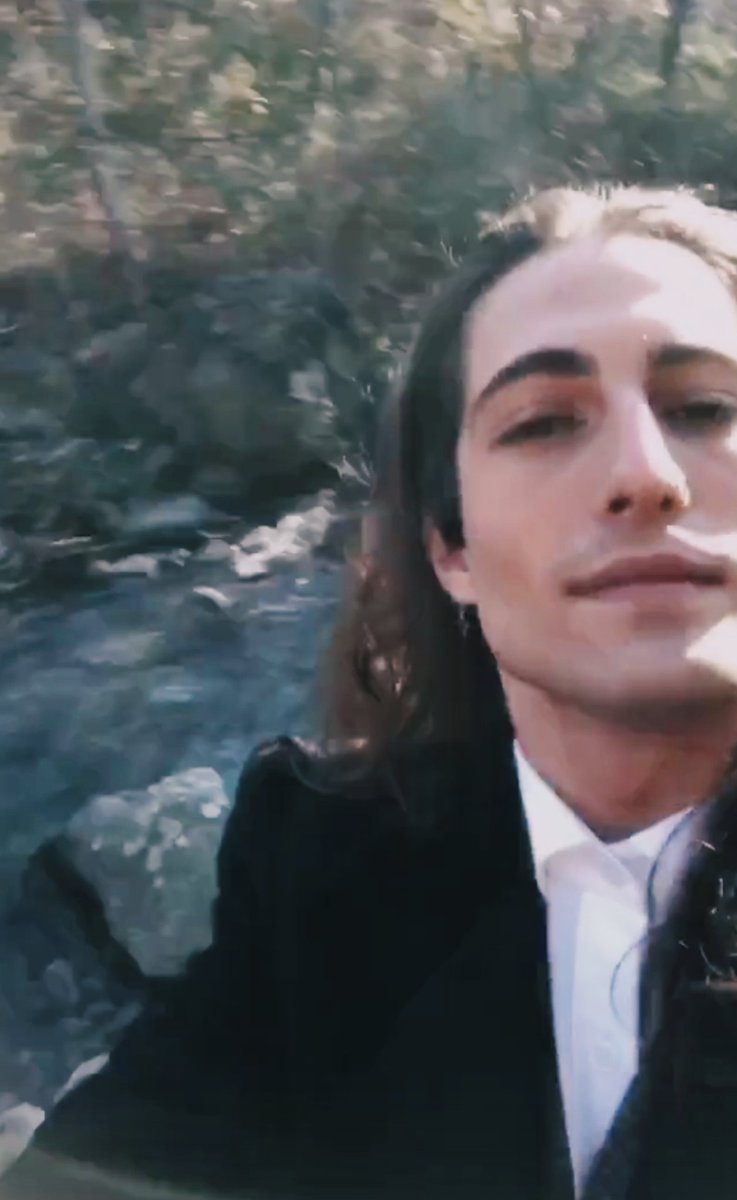 bennibebe's tweet photo. Sempre lo stesso 💓 #HappyBae
#MakeMyDay #MyPicci #Maneskin https://t.co/MpGKeHgjCr