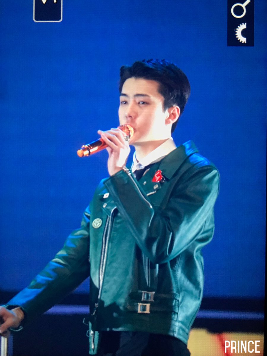 PrinceSehun412's tweet photo. 191229 ExplOration in Seoul
#EXO #SEHUN #세훈 
#EXplOrationDot #EXplOrationDotInSeoulD1 https://t.co/T6lRxDLdrx