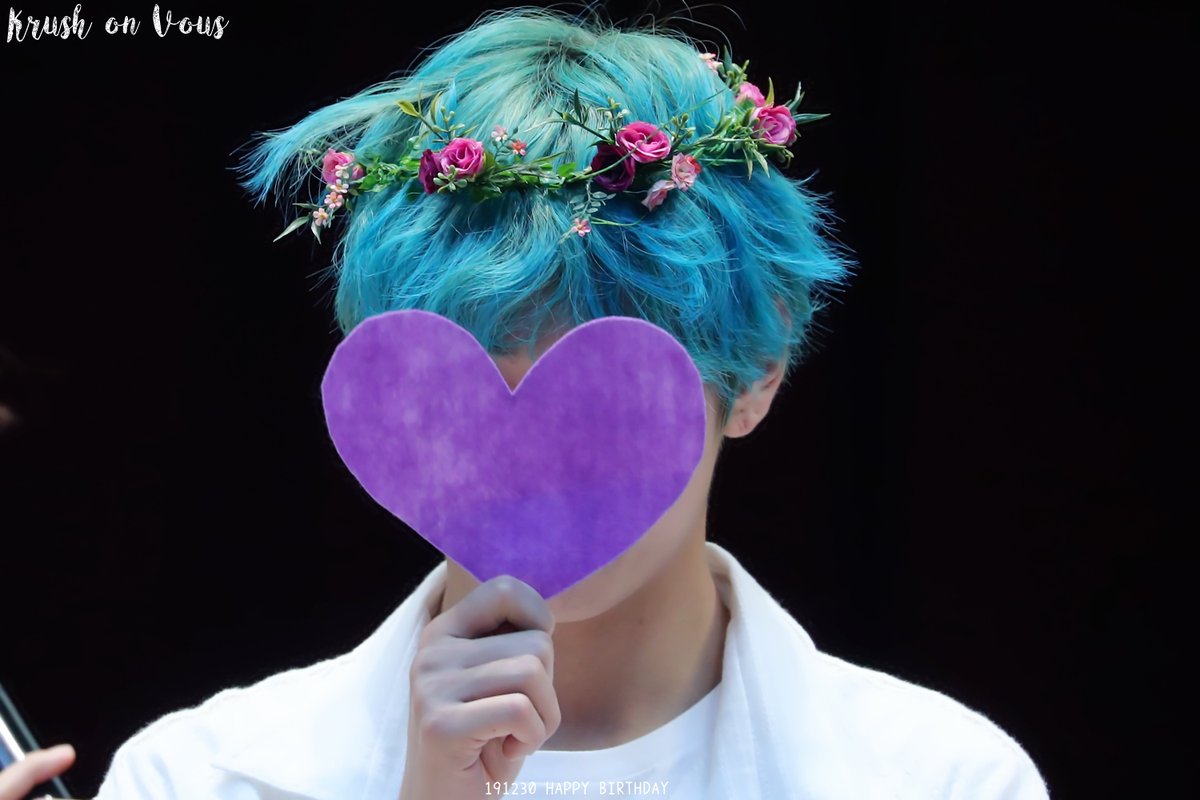 krushonvous9597's tweet photo. 🅗🅐🅟🅟🅨  🅑🅘🅡🅣🅗🅓🅐🅨
#태형생일ㅊㅋ 
#HappyTaehyungDay 

#방탄소년단 #BTS #태형 #태태 #뷔 #V #김태형 #TaehyungYouArePerfect
@BTS_twt https://t.co/x2bKCW9hgK