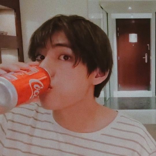 kill_me_suga_'s tweet photo. Happy Birthday 🎂 https://t.co/N59xFsBTsh