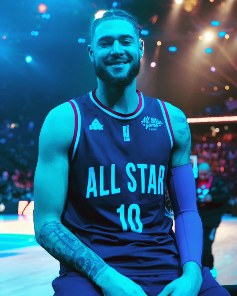 Nanterre92's tweet photo. @izaycordinier a revêtu son habit de lumière pour le All Star Game ⭐️😍
@BrooklynNets
#WeAreJSF #AllStarGame #ASG19 https://t.co/3QQfcFAbTb