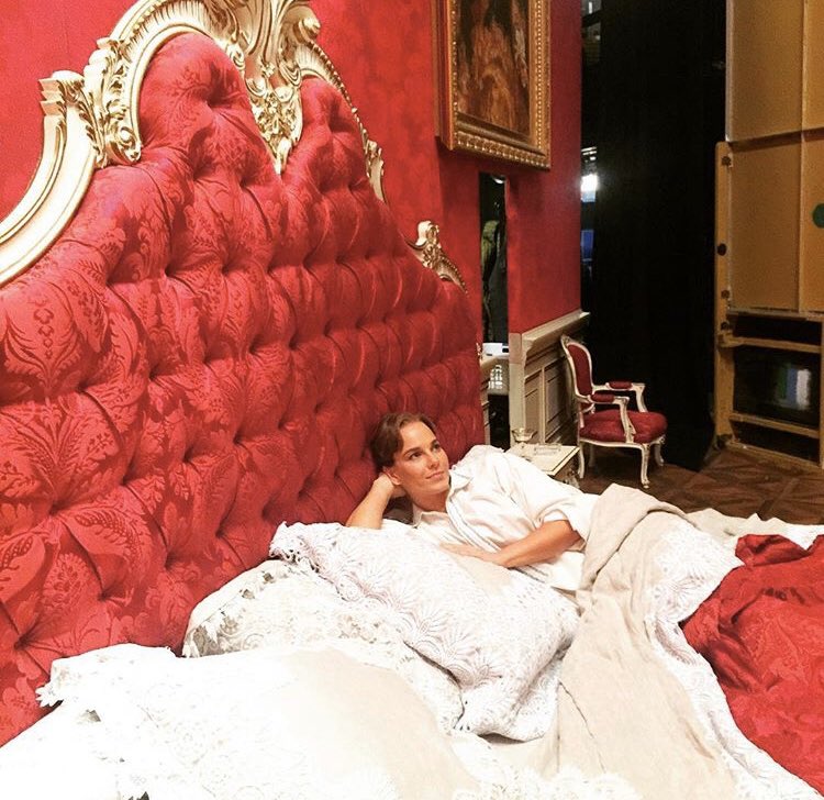 elinagarancaOT's tweet photo. Hope everyone has a relaxing Sunday! #ElīnaGaranča #ElinaGaranca #Octavian #Strauss #lazysunday #sundayfunday #trouserrole #opera #classicalmusic https://t.co/qYI5XR5ORW
