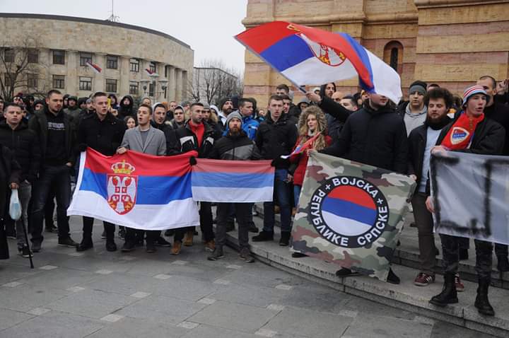 aleksandarCBL's tweet photo. Banja Luka. Podrska narodu Crne Gore. #stopteroru https://t.co/8prL4a2ZPn