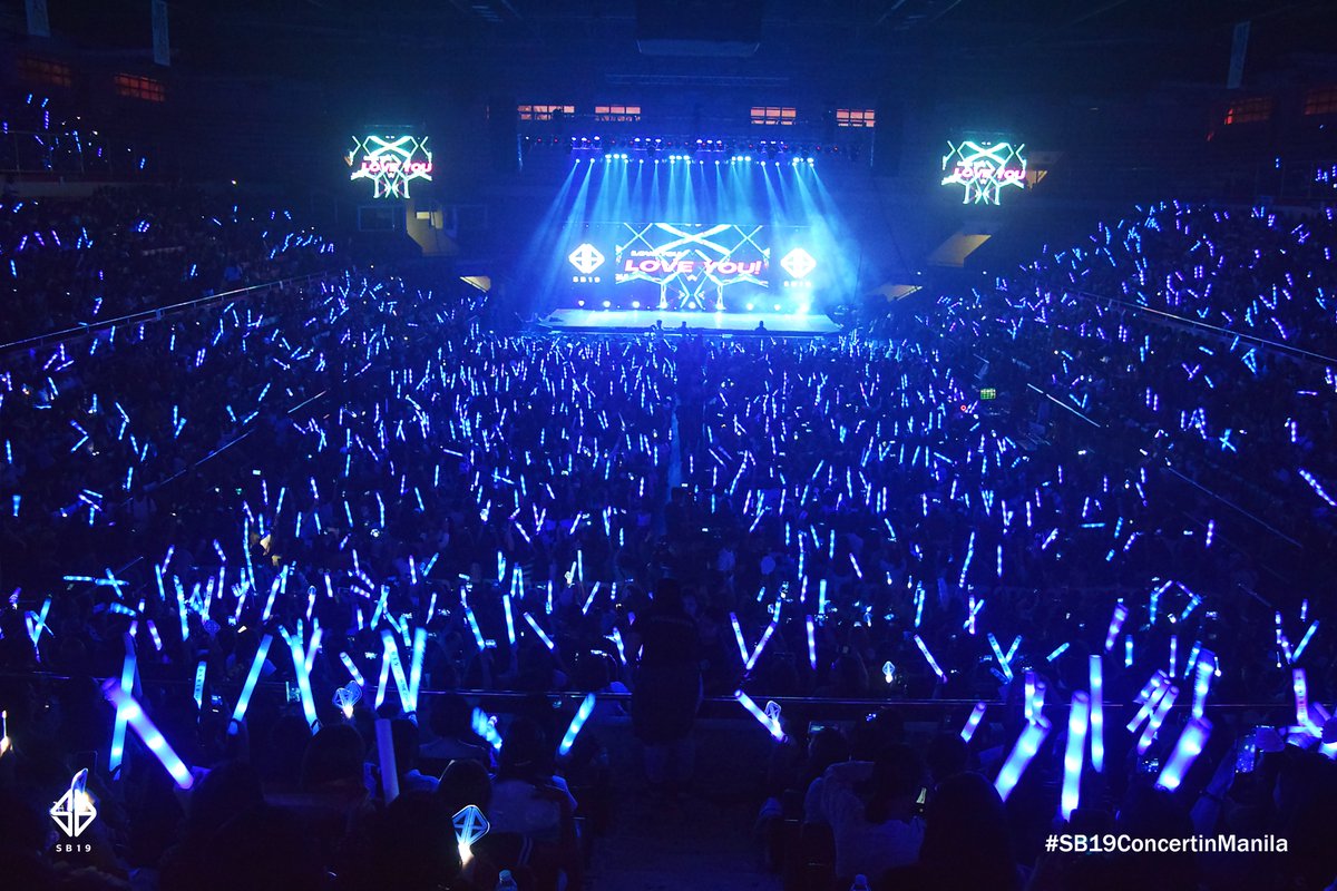 SB19Official's tweet photo. MANILA!
Isang nag-aalab na salamat para sa lahat ng A'TIN na nasa 2nd stop of our tour! 🔥

1st time naming mag-perform for almost 7,000 audiences that was held in Cuneta Astrodome, the biggest venue we had so far! 

See you on the 3rd stop, CDO!

#SB19ConcertinManila https://t.co/Go9vHy697n