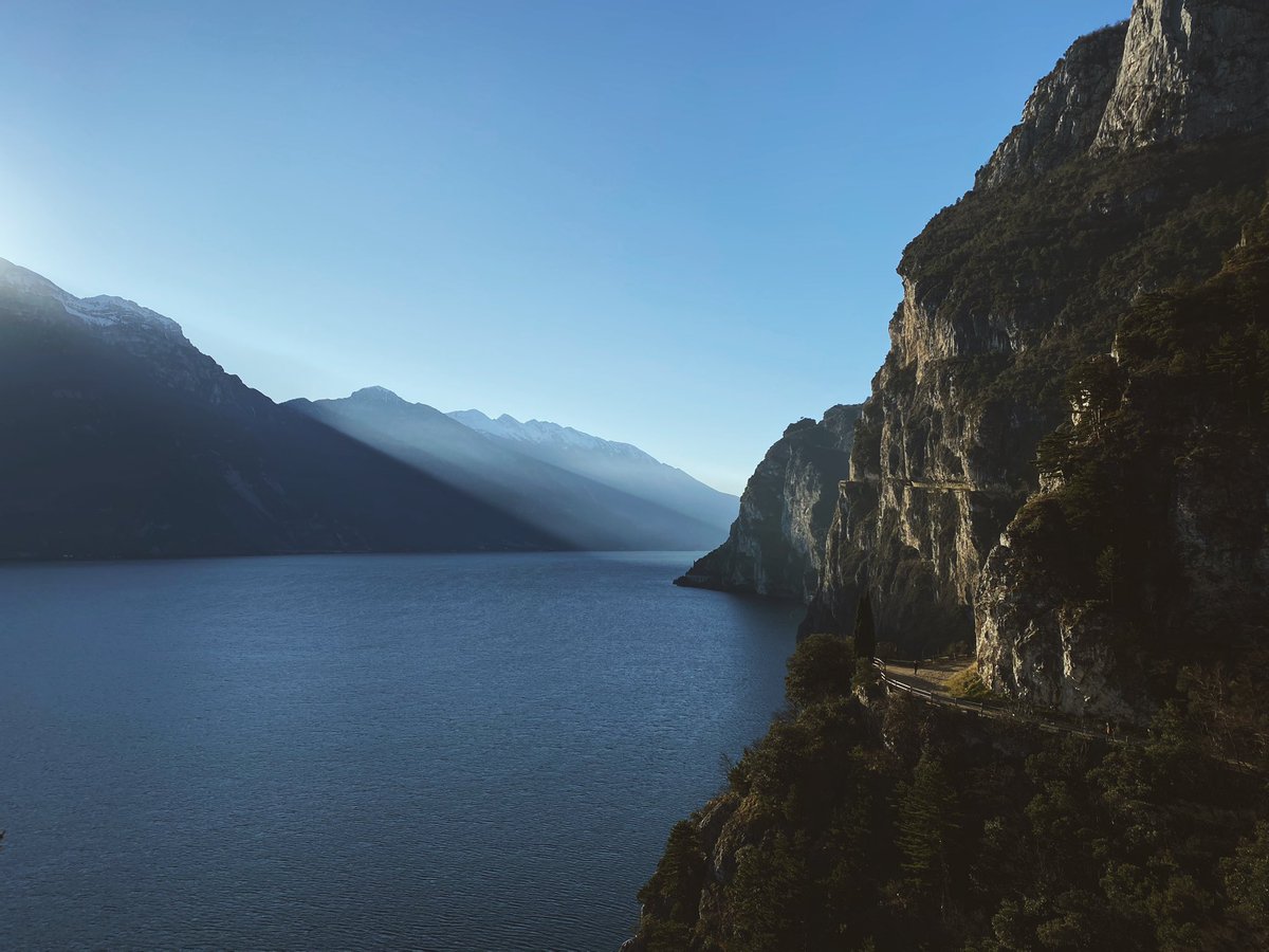 JohnyCook's tweet photo. Trying out @anna_harding explore by running technique (see her for Madrid updates). Kirst and I ended up doing 27.6k from Riva Del Garda to Lago Di Ledro 🇮🇹 #italy #trailrun #pastaplease https://t.co/FSNO3vYrCo