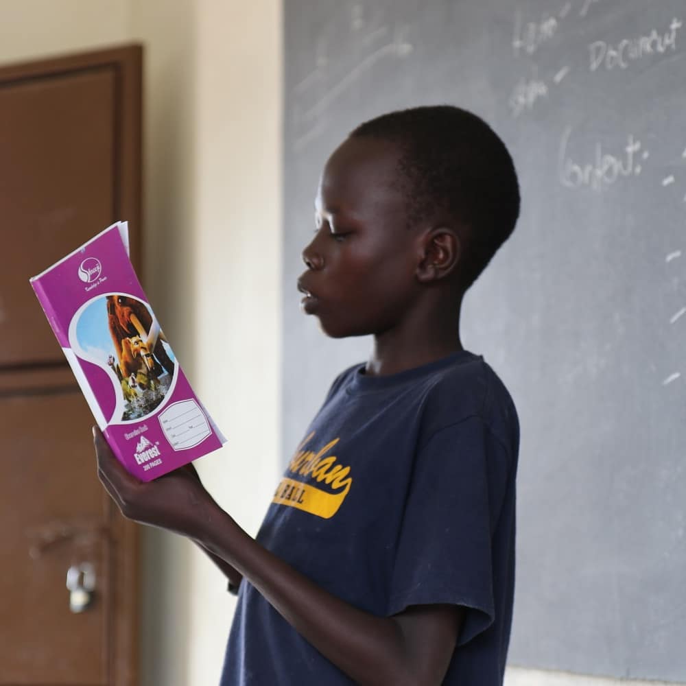 likikiri's tweet photo. Listening to and presenting #stories of gender norms is part of the every day work @likikiri 's 2019 #GisaLab in #Juba #SouthSudan | Listen to the voices of students from Sadaka Primary School as they #ReStorySouthSudan | More to come in 2020 <listen> #ReStoryingSouthSudan #SSOT https://t.co/kQAAexupzb
