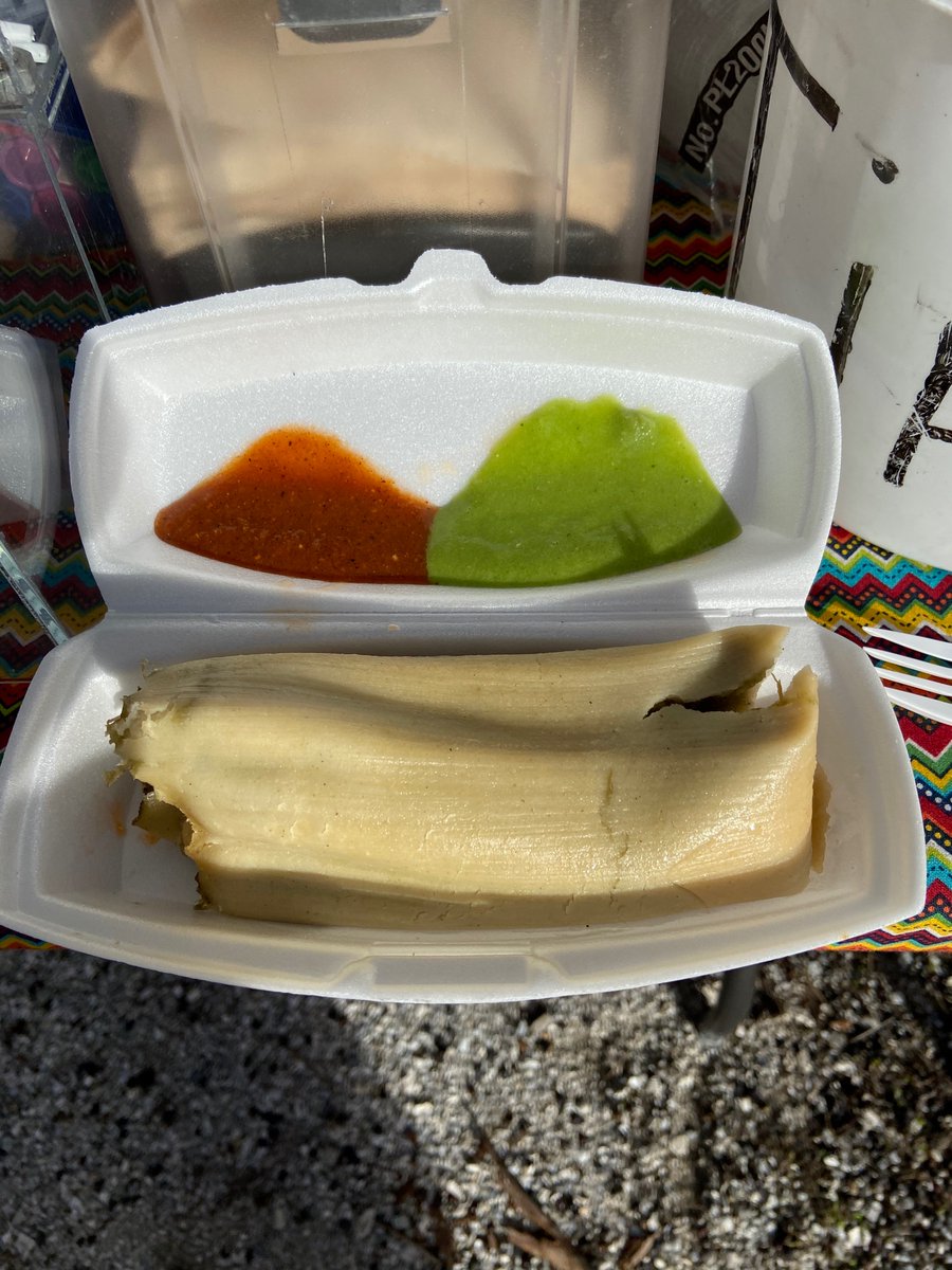 susanjungfood's tweet photo. #breakfast 1 & 2 at #sanibelfarmersmarket #lobsterroll #connecticutstyle snd #porktamale #sanibelisland #florida https://t.co/oI2WpTKj9c