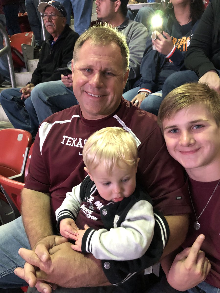kimahickl's tweet photo. Merry Christmas Dad! Giving memories is the absolute best! Texas Bowl 2019 Gig’Em Ags! #TxAgs #AgsWin https://t.co/fFS1i1iOat