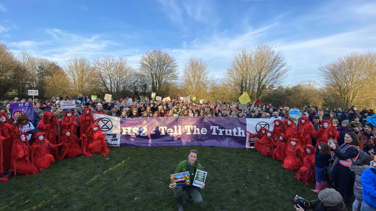 ChrisGPackham's tweet image. 1,000+ peaceful rebels united today for one cause. 

Why oh why @BorisJohnson @GrantShapps @ZacGoldsmith do you continue with this folly?

It’s time to #ReThinkHS2! 🌳🚄