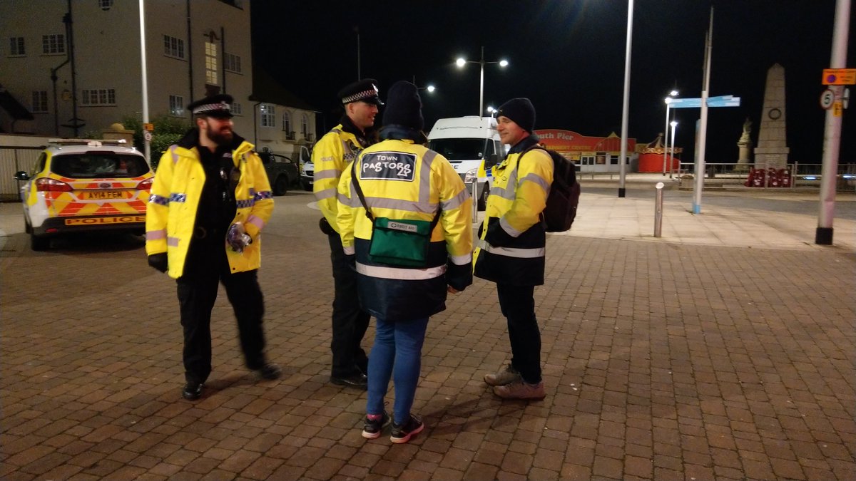 LowestoftPolice's tweet photo. Out & about in #Lowestoft last night with Pc Green and the #snt 👮♀️👮♂️reminding the pubs & clubs about #AskForAngela and general patrol in the Town ,thankyou to Lowestoft Town Pastors for giving up their time to help out too. #Afternightfall #SaferSuffolkChristmas #StaySafe #1330 https://t.co/zJkfiK5SMx