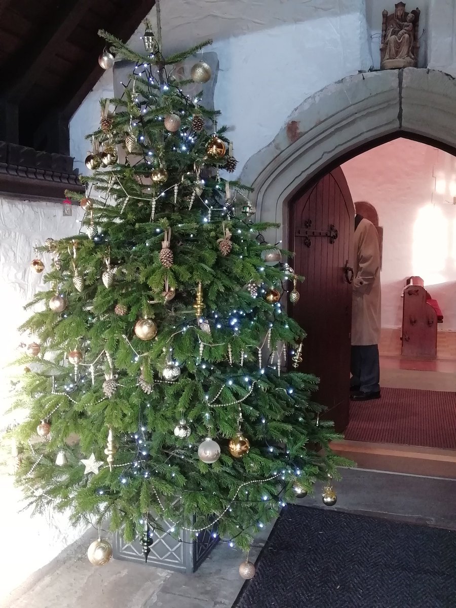 YSalm_o_Fendith's tweet photo. The #SouthPorch at #earlyMass https://t.co/mvR0FfgFw5