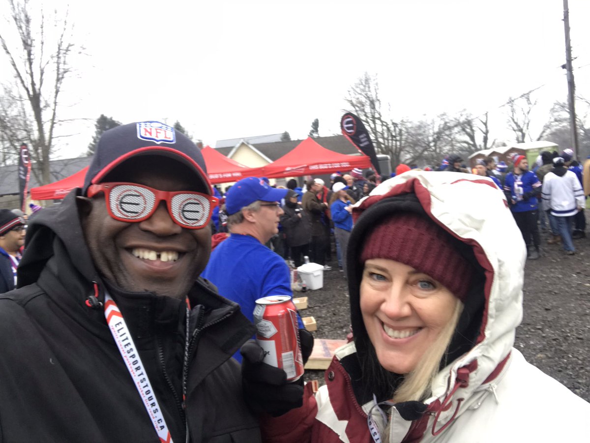 sshaynes1's tweet photo. Another great #elitesportstours event tailgating #buffalobills https://t.co/MOQ7jx4HN0