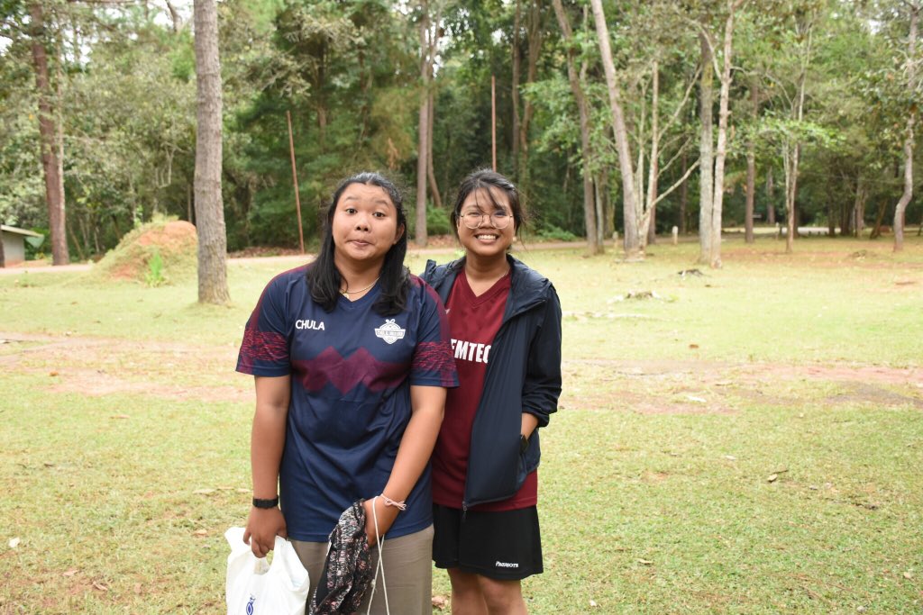 xiaoshuting's tweet image. เรื่องพีคต่อก็คือ ฝึกงานถึงวันที่ 2 กลับถึงกทม  ตอน 3 ทุ่ม  ตัดกระเป๋าเเล้วไปค่ายต่อถึงก่อนเปิดเทอม เป็นครั้งเเรกที่ทำหน้าที่timer เเล้ว flow เลื่อนหนักมาก เเล้วทำหน้าที่คู่กับรดา เเล้วเคยเปฺนปธ.ค่ายมาทั้งคู่ สนุกเลยจ้า แก้ flow ก่อนปธ.สั่ง เเบบติดนิสัยมา 5555 (9) #Kmem