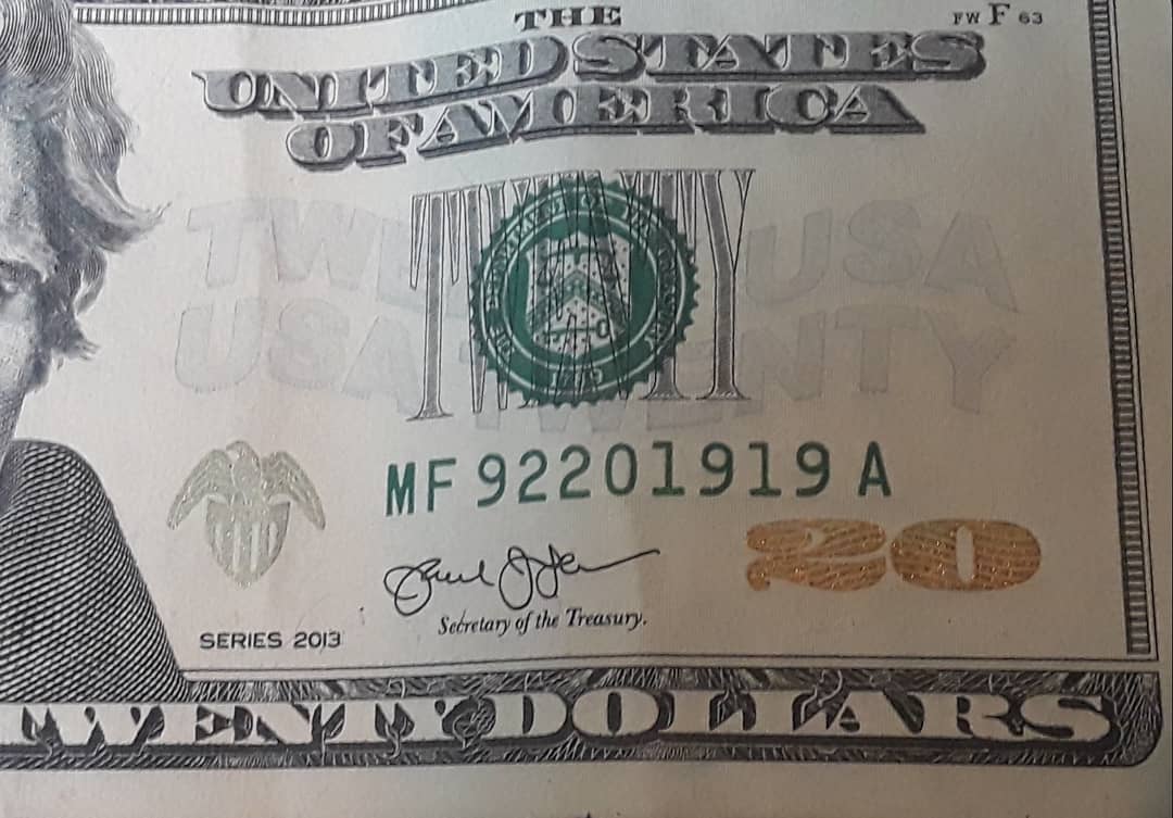 chadwicksirnio's tweet photo. BOOM! Anything interesting happen on September 22nd 1919? Date note serial number found in change from the grocery store! #keepcheckingthatchange #coinsforamateurs #familyfun #currency #currencycollecting #currencycollector #fancybanknote #fancynote #Fancyserial https://t.co/1t0ascNpkM