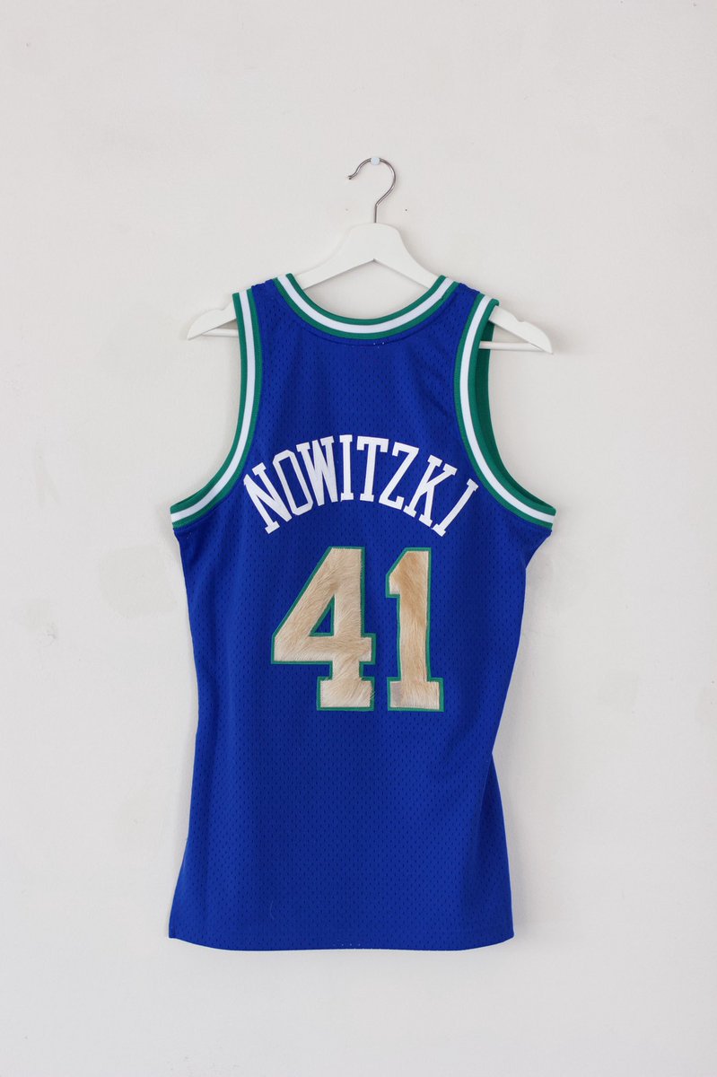 mielynoir's tweet photo. Then I was like: “HELL YEAH! You know I wanna go! Should I bring the jersey I made for him?” https://t.co/L3YDaZuab6