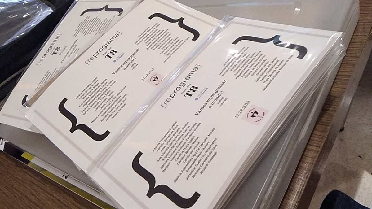 Romeniaishiyama's tweet image. #100DaysOfCode #100DiasDeCodigo
Dia 73: Vamos #reprogramar o mundo!
#womenInTech #maisMulheresNaTecnologia #estacaoHack #reprograma