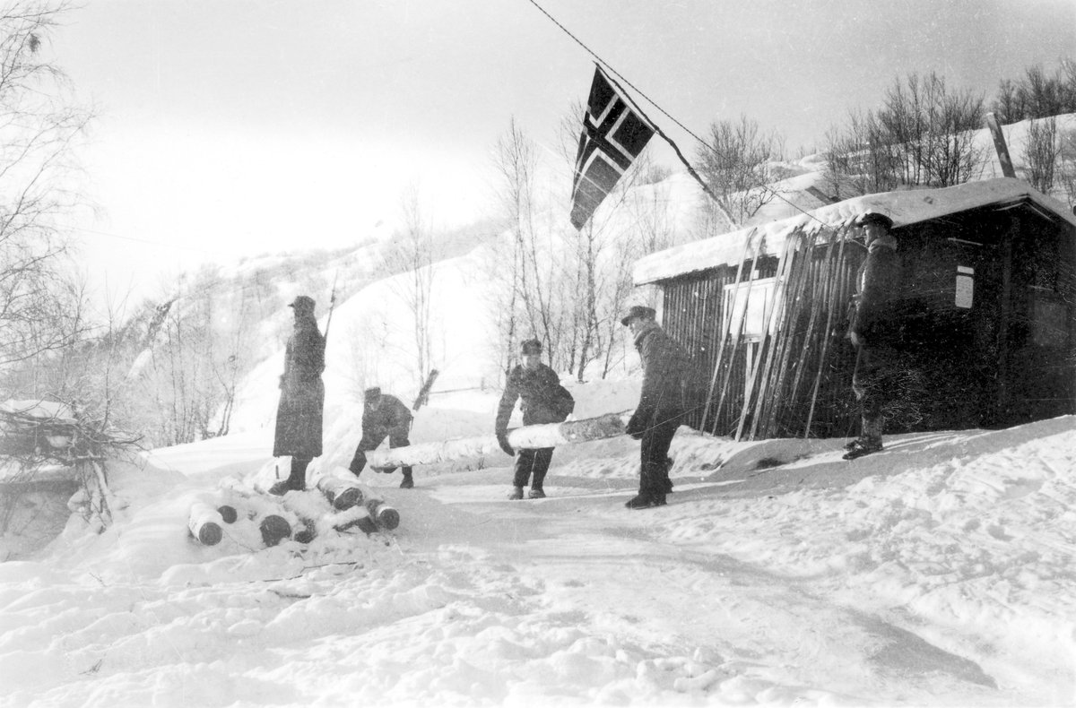 Norwegians guarding 🇫🇮–🇳🇴 border at #Skafferhullet (1940)