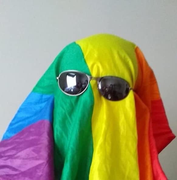 Yo, tratando de ocultar mi homosexualidad: