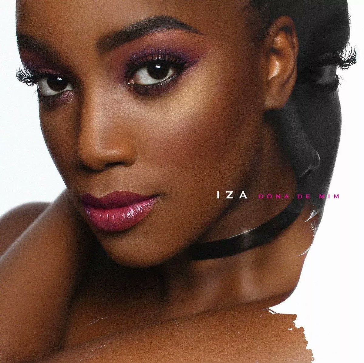 izaoncharts's tweet photo. “Dona de Mim” de @IzaReal é o álbum (Pop) de uma artista feminina brasileira com mais streams no Spotify. https://t.co/25b0POLcIg