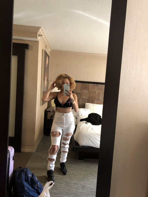 this was day 2 https://t.co/jnNpXsyjIA