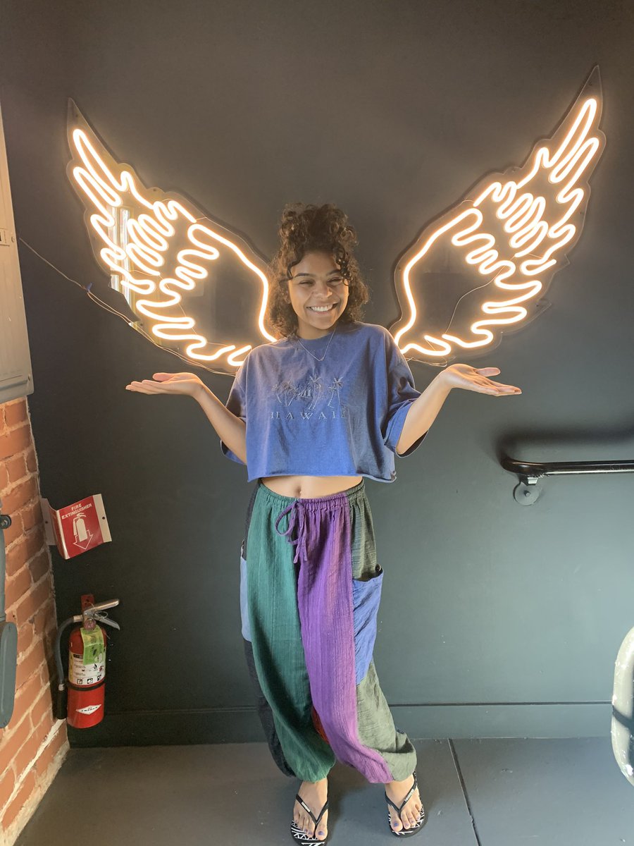 brigscoot's tweet photo. i actually wear these pants everyday #harempantsdotcom ❤️ https://t.co/52cSTefoxh