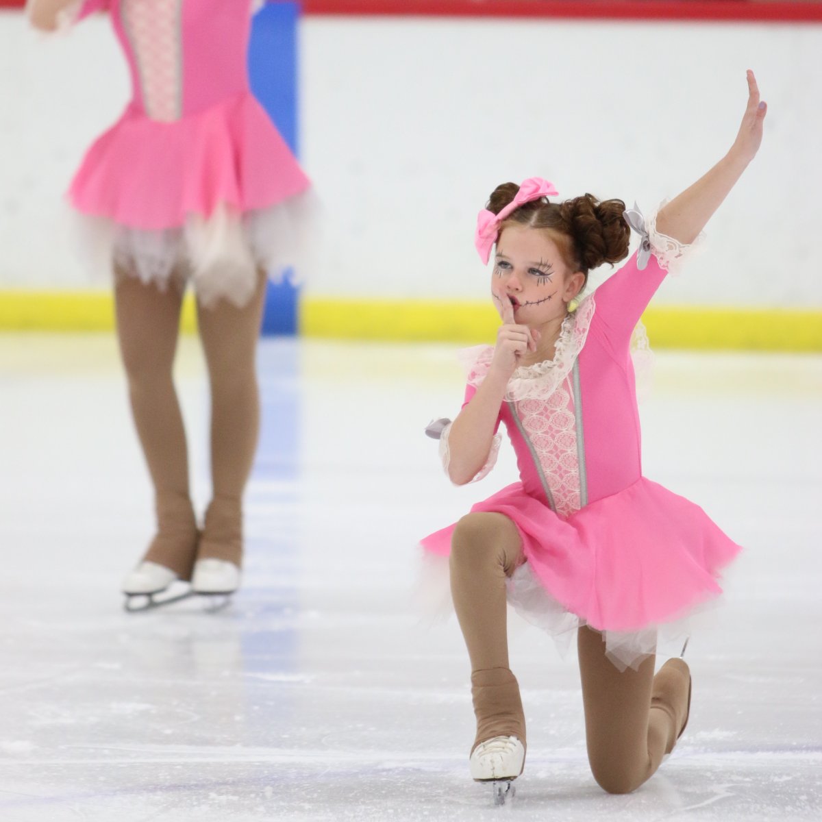 EllaroseKaylor's tweet photo. Had such an amazing time in Porter with my @fusionsynchro team! Thanks to our amazing coach @briannab612 ⛸️ https://t.co/N6GiGjwuWu