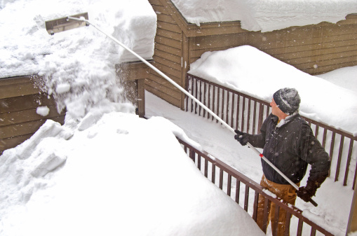 MidMoInsurance's tweet photo. 12 Easy Ways to Prevent Ice Damage https://t.co/trkvM6O0eC https://t.co/dveZpxUXkM