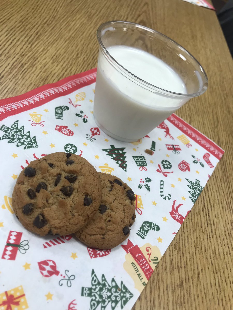 MrsAllen_whes's tweet photo. Cookies and Milk 🍪 🥛 with Santa at @WHE_Whiskers ! #groWHere #kindergartenerocks #MerryChristmas https://t.co/mEmF1je5Ga