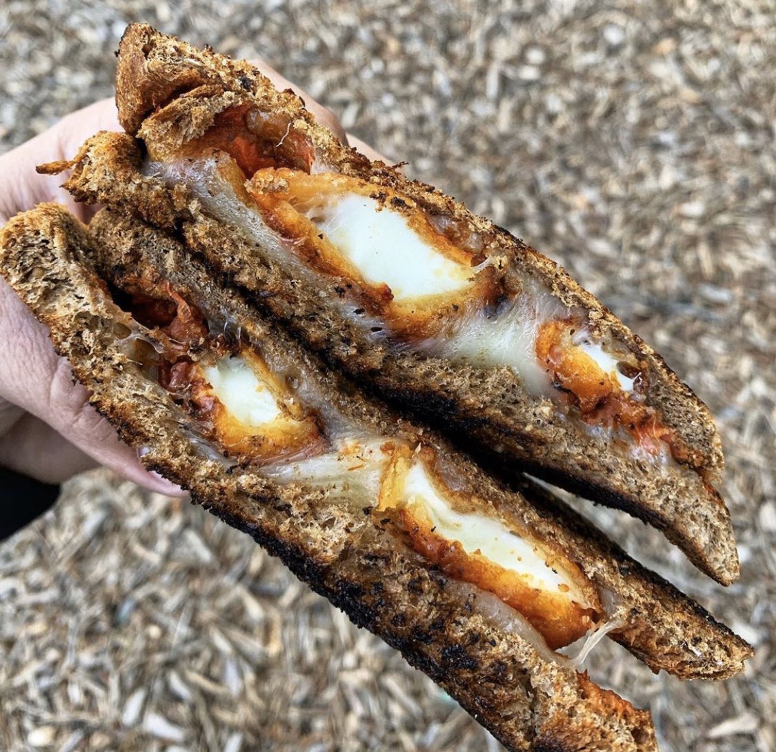 We’re out here in Ontario 🧀 at the UPS Shipping headquarters keeping everyone fed 😋 so that your orders get delivered on time! 📸: <a href="/TheBigCheeseCA/">The Big Cheese Truck</a>