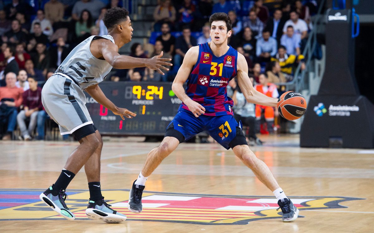 FCBbasket's tweet photo. ✅ Debut como titular en la @EuroLeague para @BolmaroLeandro 

👏 Bolmaro està disputant el seu primer partit com a titular a l’@EuroLeague https://t.co/l31xioyHig