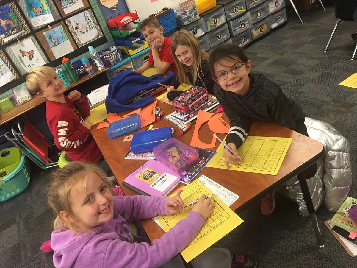 MrsWilkerson2's tweet photo. Multiplication Arrays in Progress!! https://t.co/oocRRMFjX0