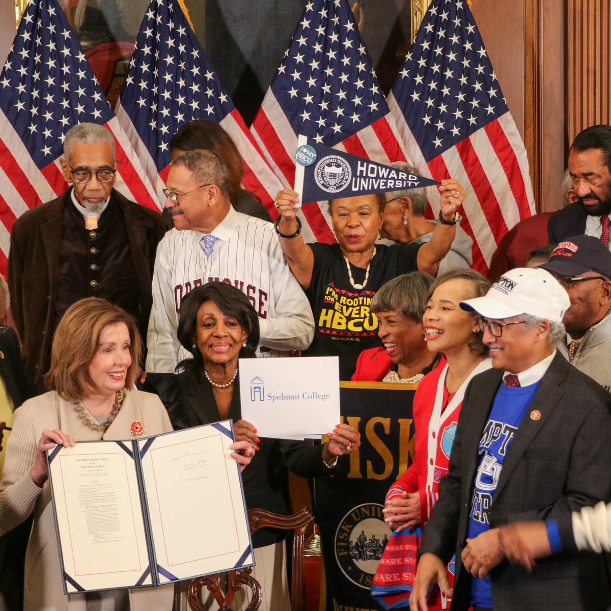 RepBarbaraLee's tweet photo. The numbers speak for themselves: #HSIs enroll 60% of Hispanic students. #HBCUs produce 50% of Black lawyers. #MSIs contribute so much to our nation’s economy. The #FUTUREAct is vital to their continued success. That’s why we voted to PERMANENTLY reauthorize their funding. https://t.co/EgqOpemdXS