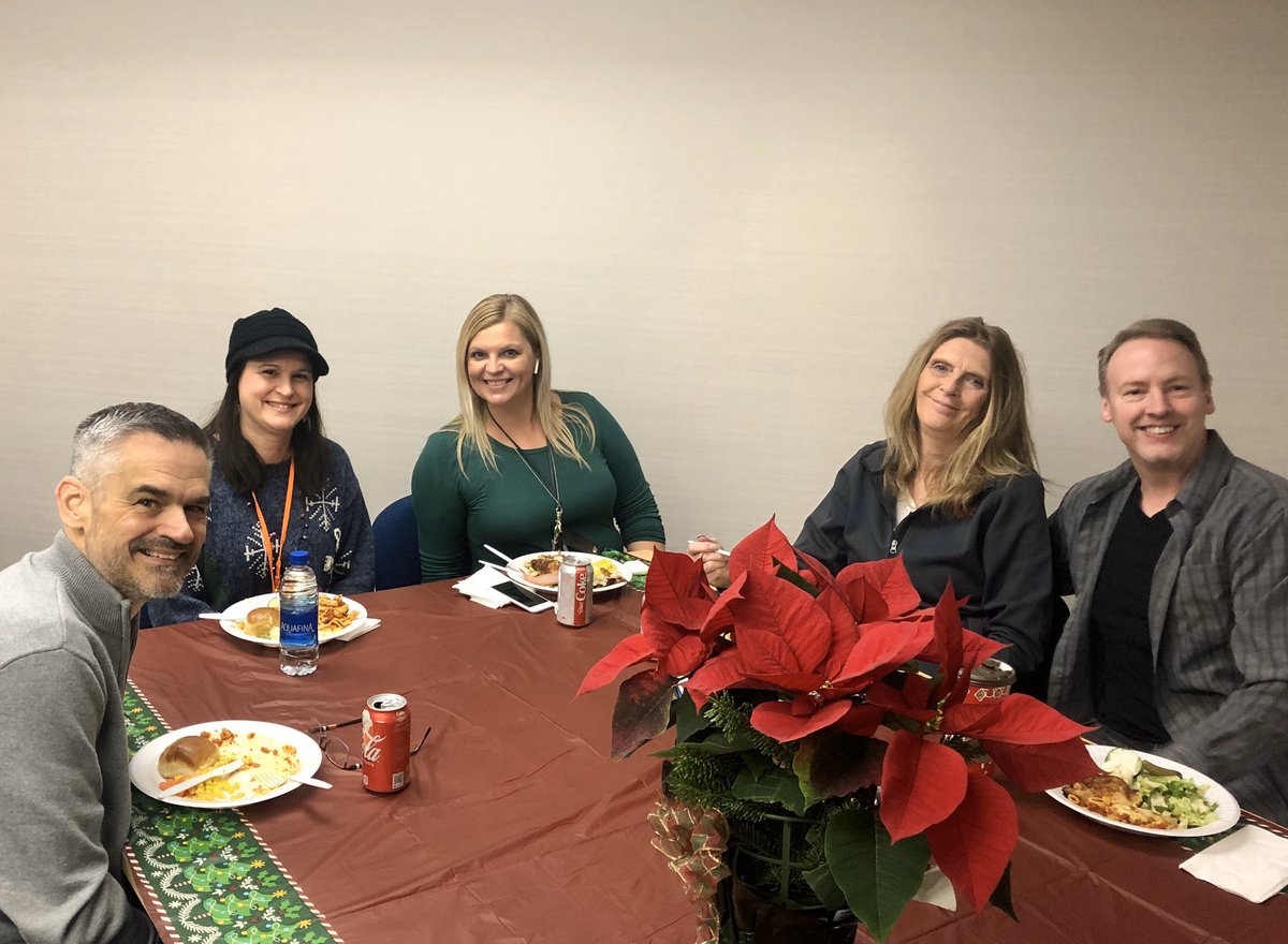 Shubieee's tweet photo. #FISVproud to enjoy a fantastic holiday luncheon with my #fiserv family in #troy https://t.co/cbVlAdox10