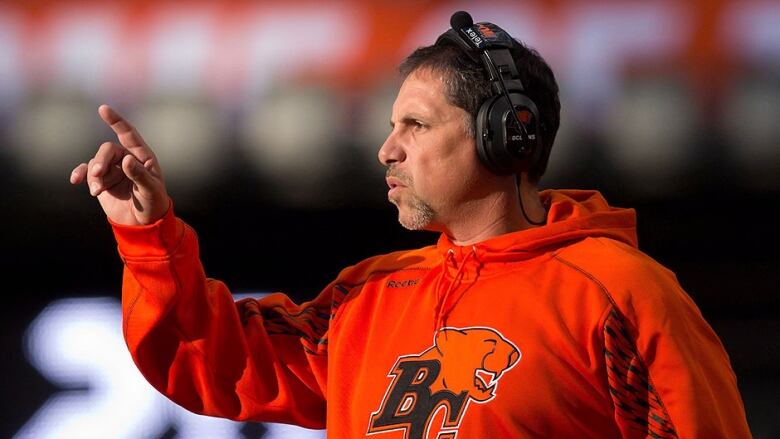 63Sutherland's tweet photo. Another piece of the ๐ดโซ๐ puzzle for @PaulLaPolice...
Welcome to the capital Coach Bene!
#thisisgettinggood #piecesfallingintoplace
#MouchoirNation #RNation #CFL https://t.co/yhfyy0AjOU